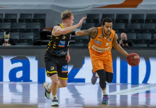 以及伤病管 以及伤病管